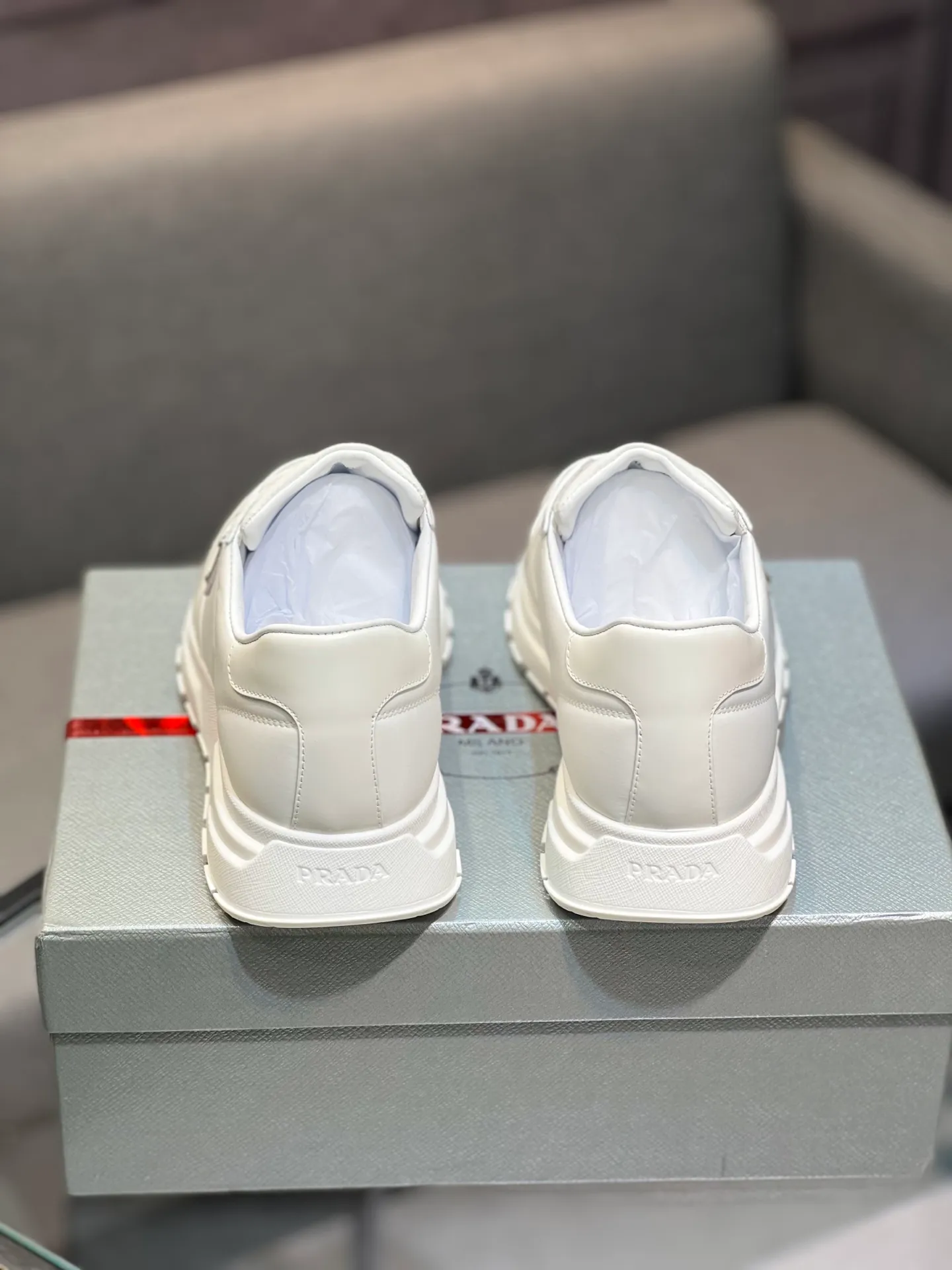 Men's shoes 💰540 PRADA "Prada" casual shoes Regular size: 38-44 (45 can be customized) Product material: Selected cowhide material, genuine leather lining, original outsole